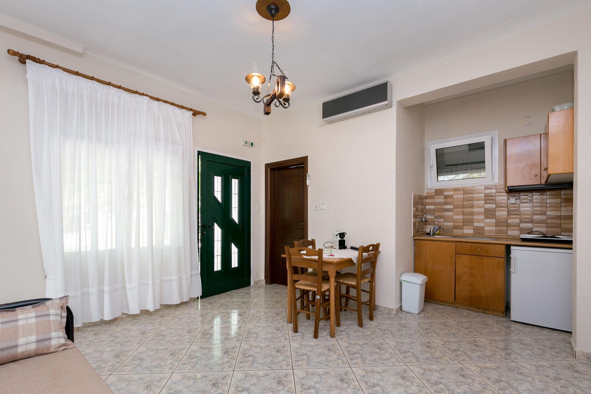 Petra Mare Apartman Thimonia Kültér fotó