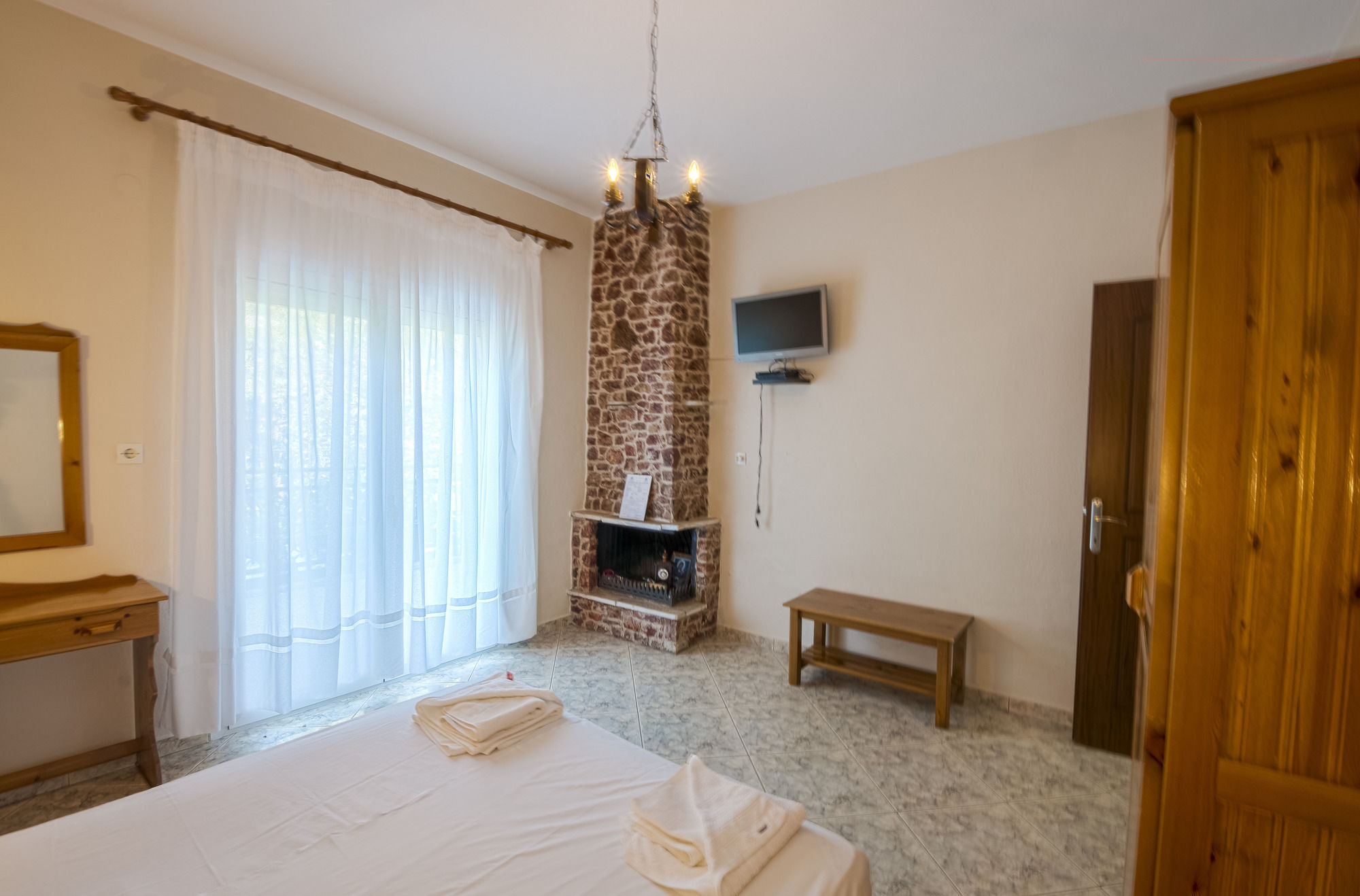 Petra Mare Apartman Thimonia Kültér fotó
